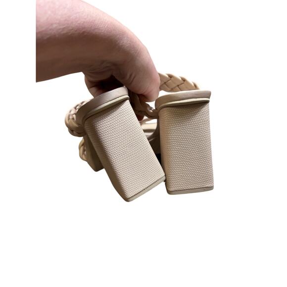 Dolce Vita Light Nude Braided Strap Sandals Sz 7 - Picture 2 of 4